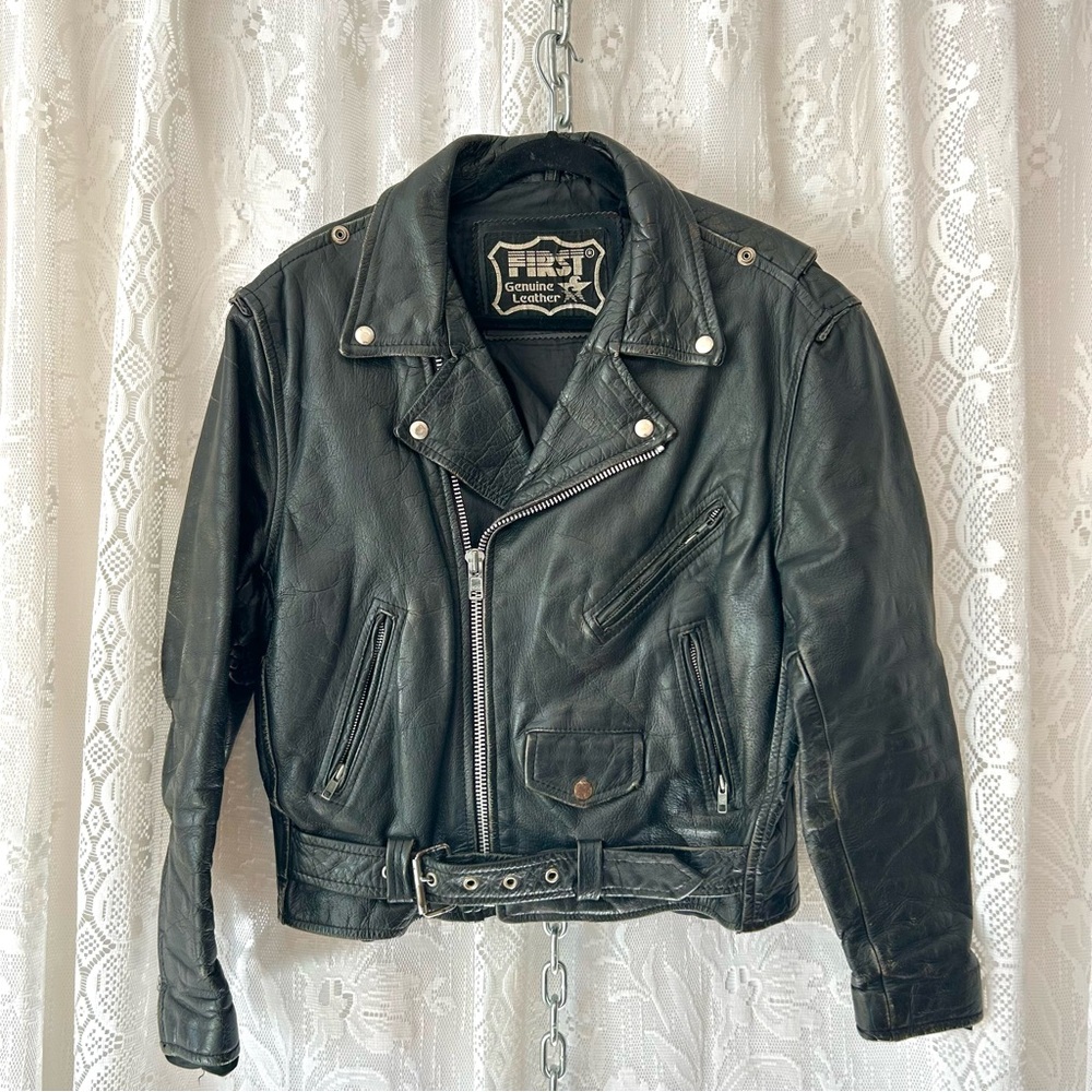 Vintage 1990's Distressed Black Leather Biker Jacket!